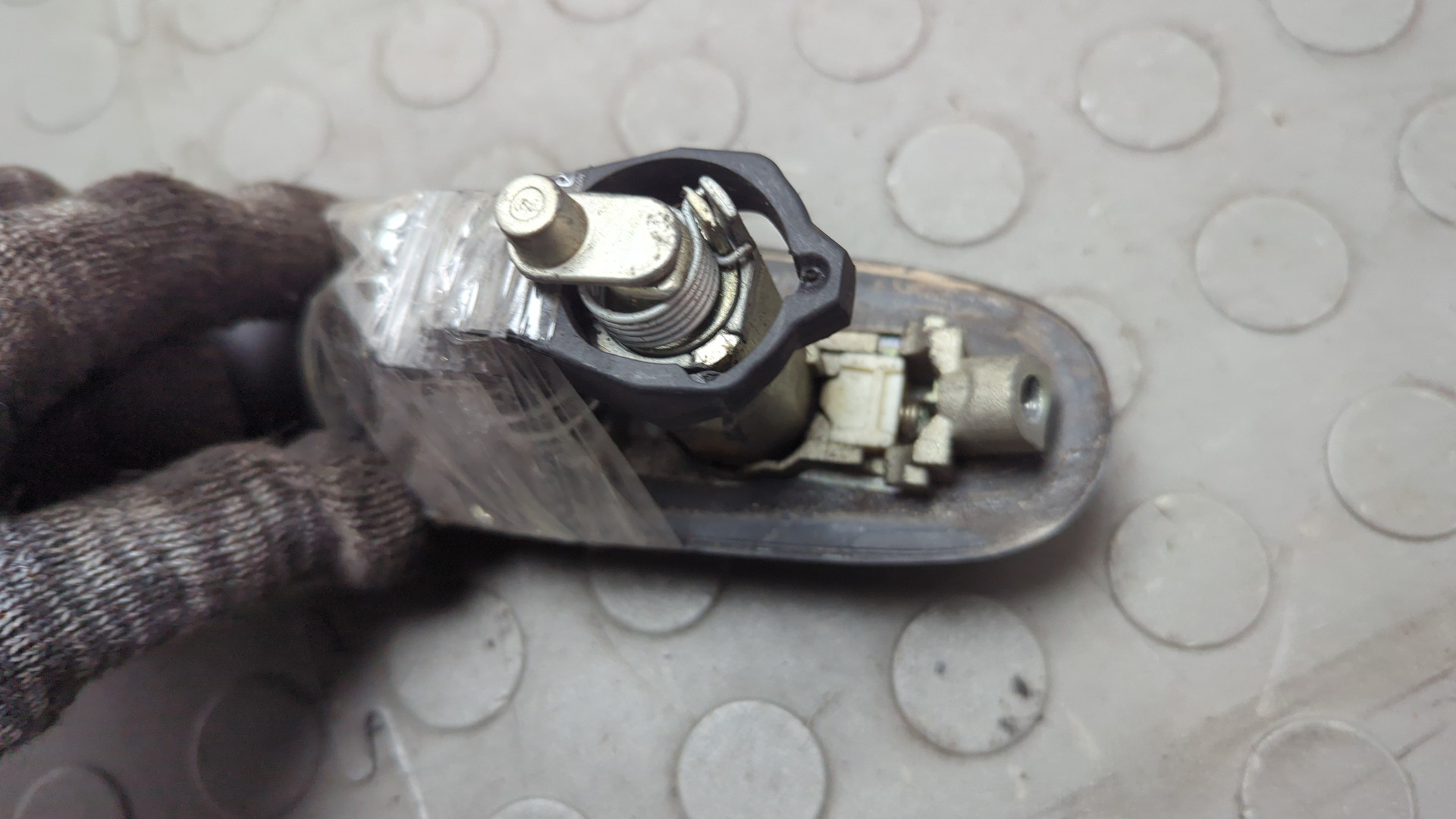 Ручка двери наружная