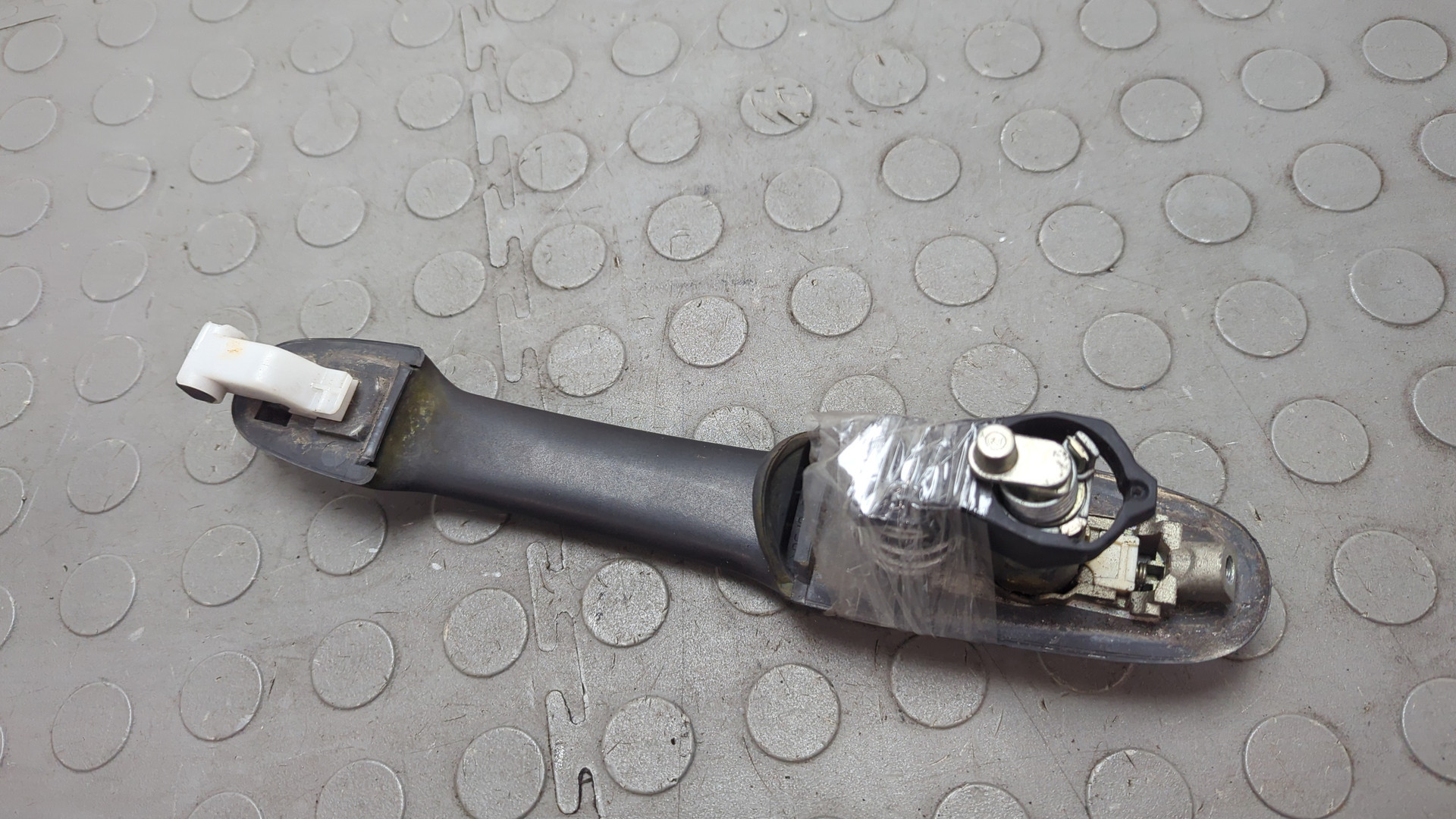 Ручка двери наружная