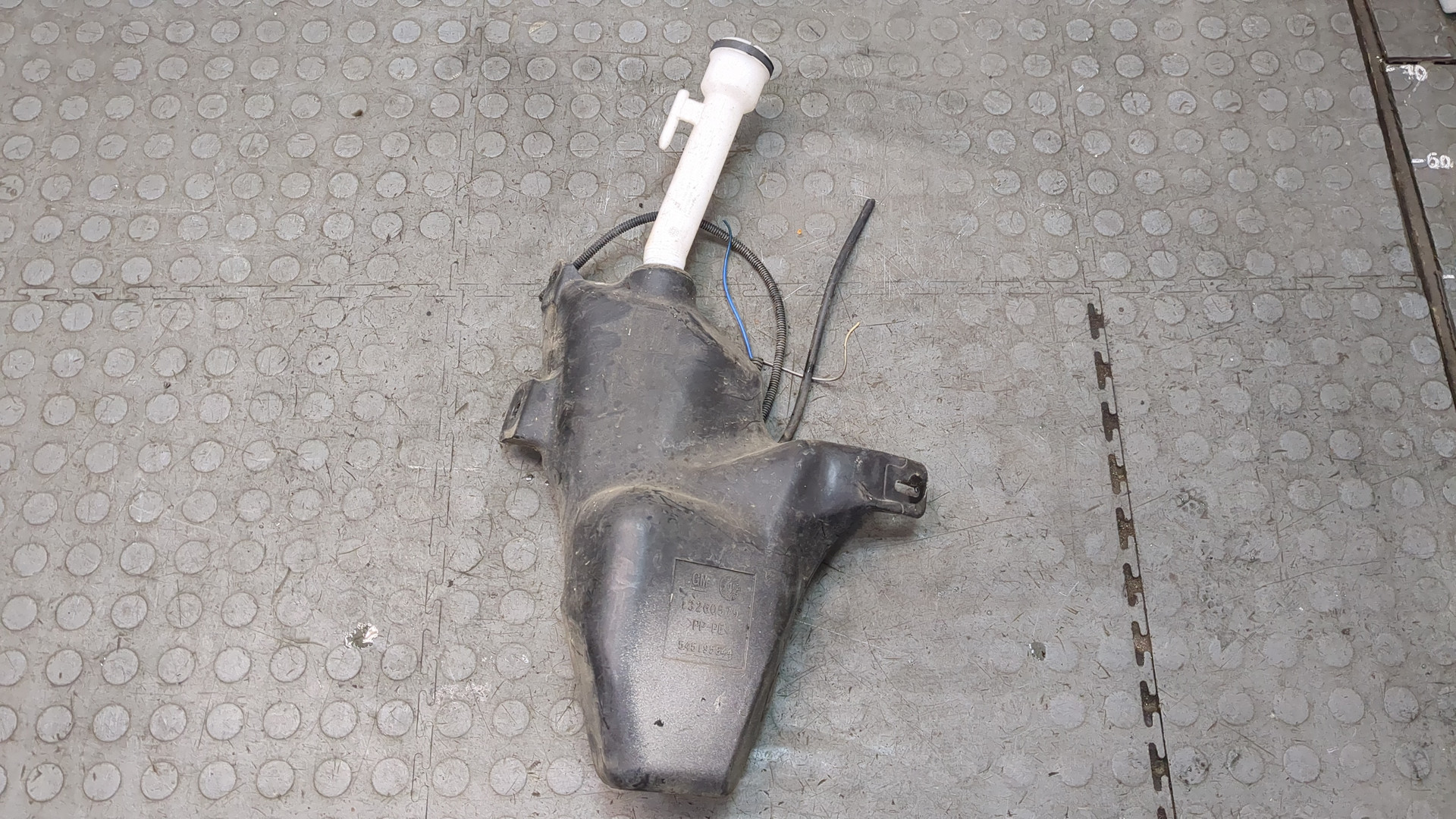 Бачок омывателя лобового стекла