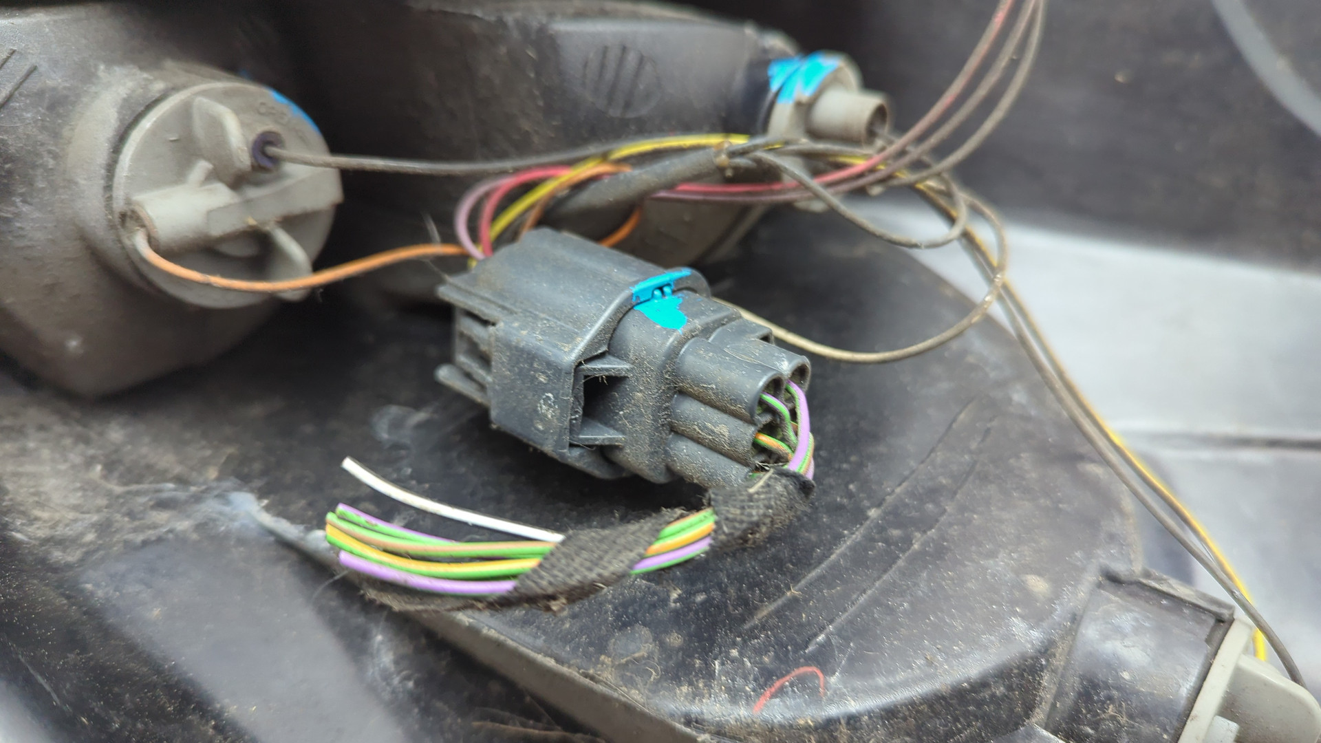 Фонарь задний правый