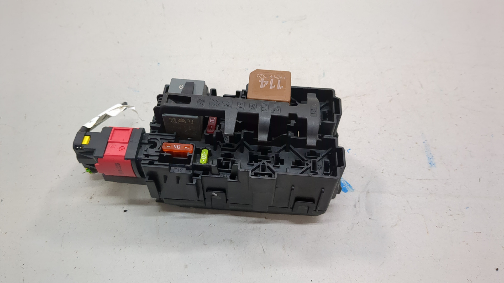 Блок предохранителей