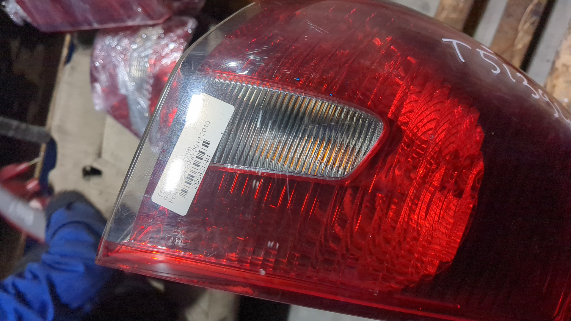 Фонарь задний правый