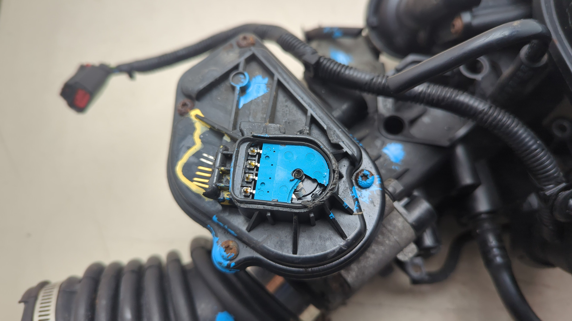 Коллектор впускной