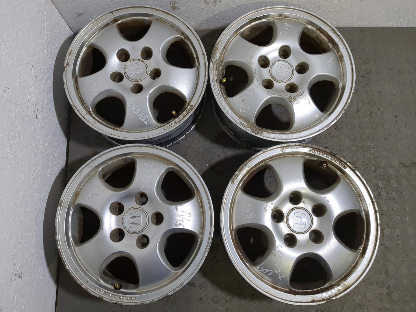 Диски колесные литые легкий сплав 4 шт