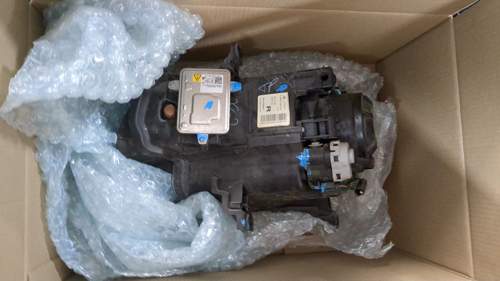 Фара правая