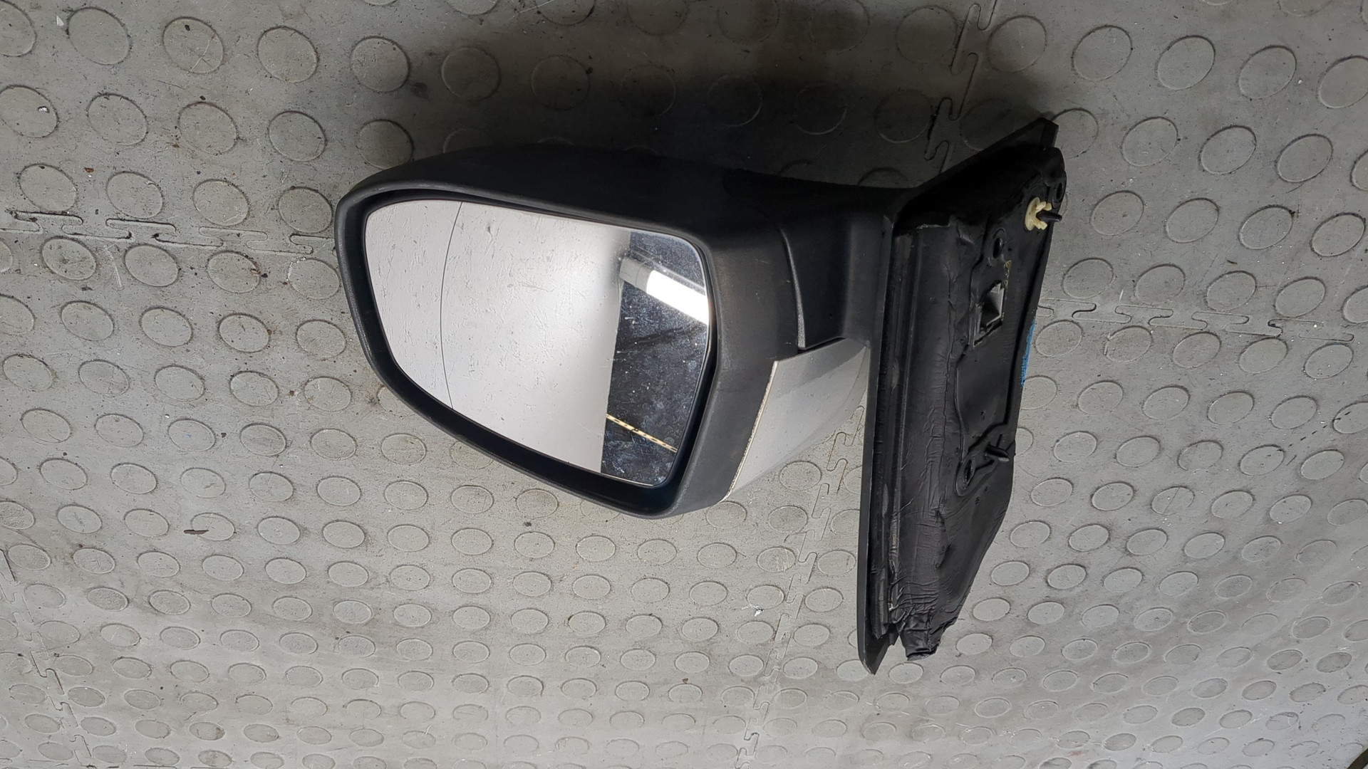 Зеркало левое электрическое