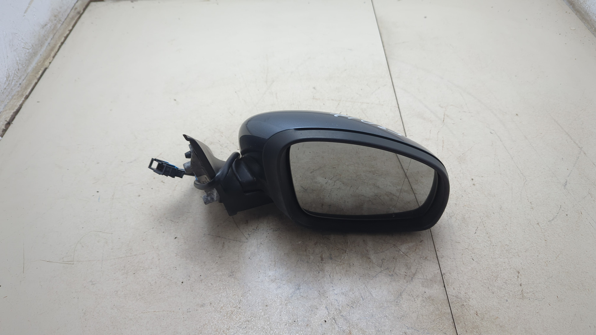 Зеркало правое электрическое