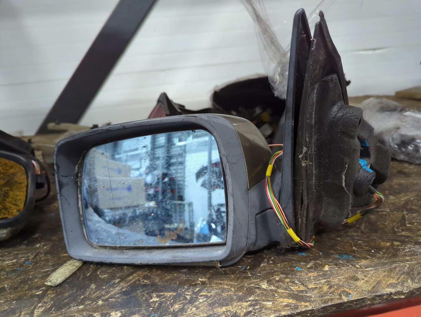 Зеркало левое электрическое