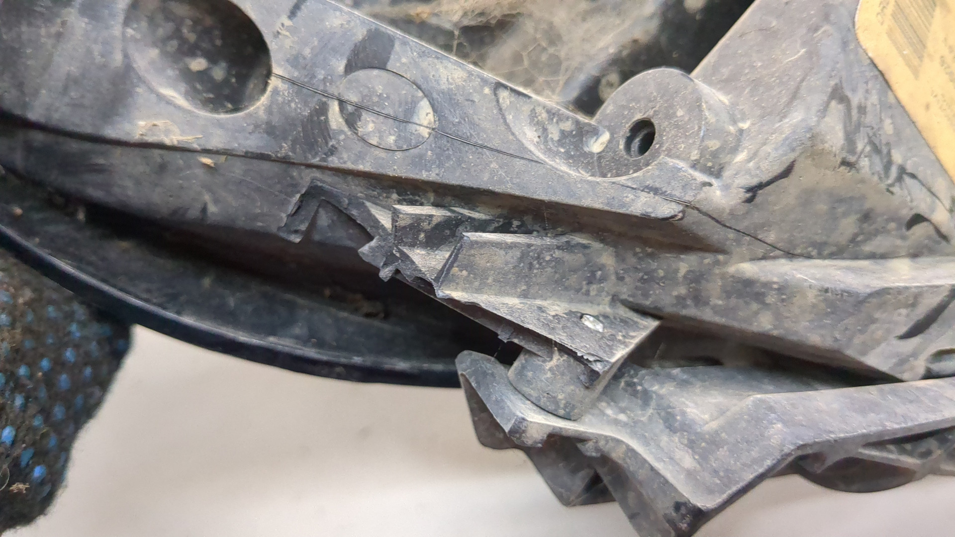 Фара дневного света левая (ходовые огни)