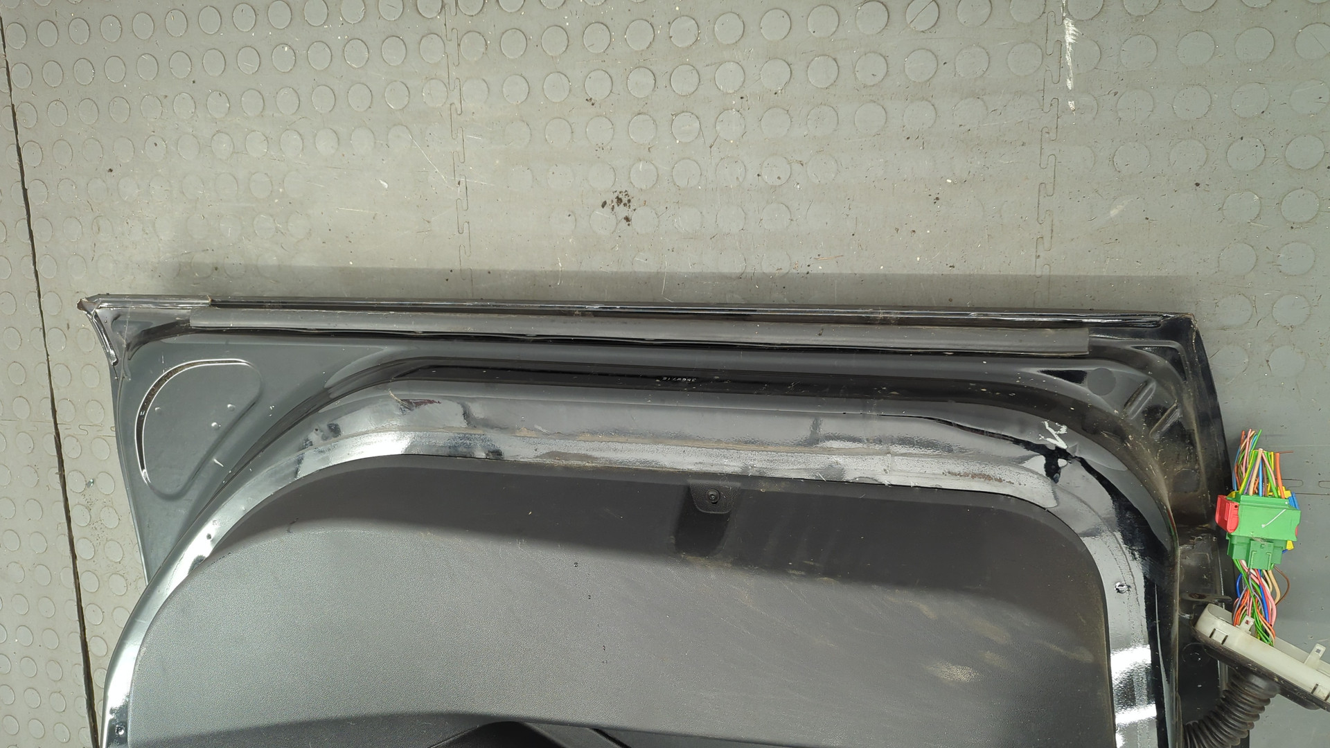 Дверь передняя правая