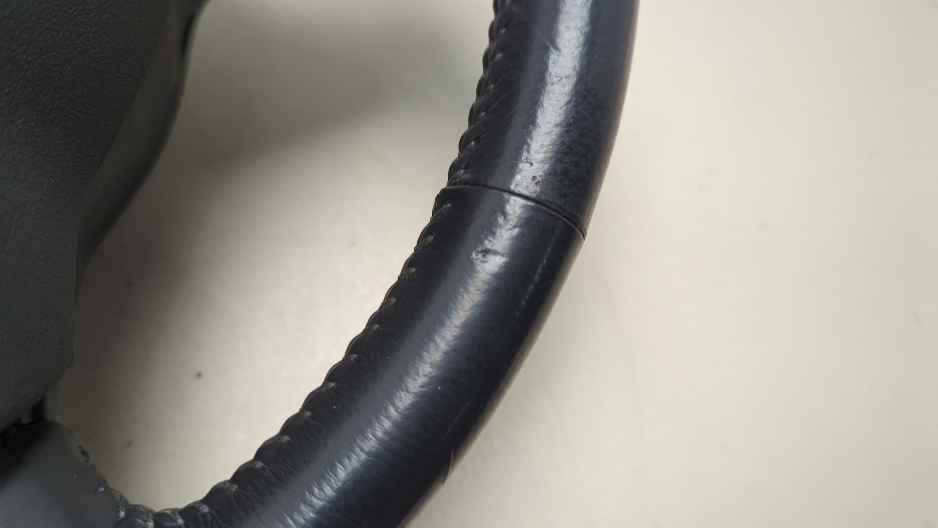 Рулевое колесо (руль)