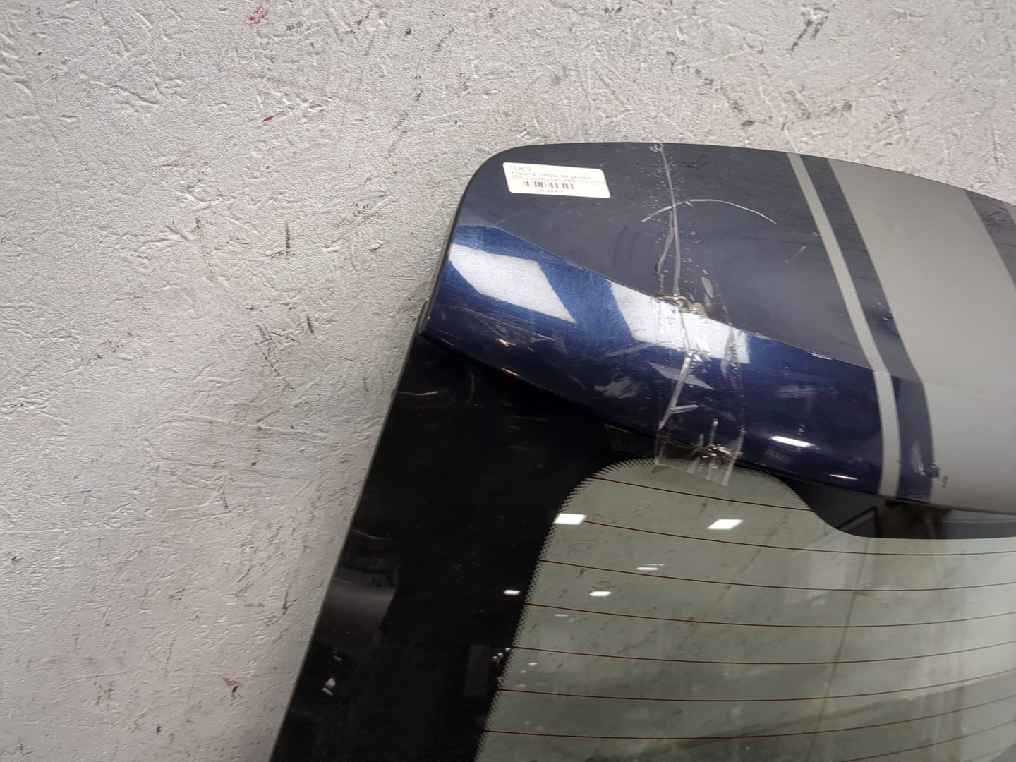 Дверь багажника