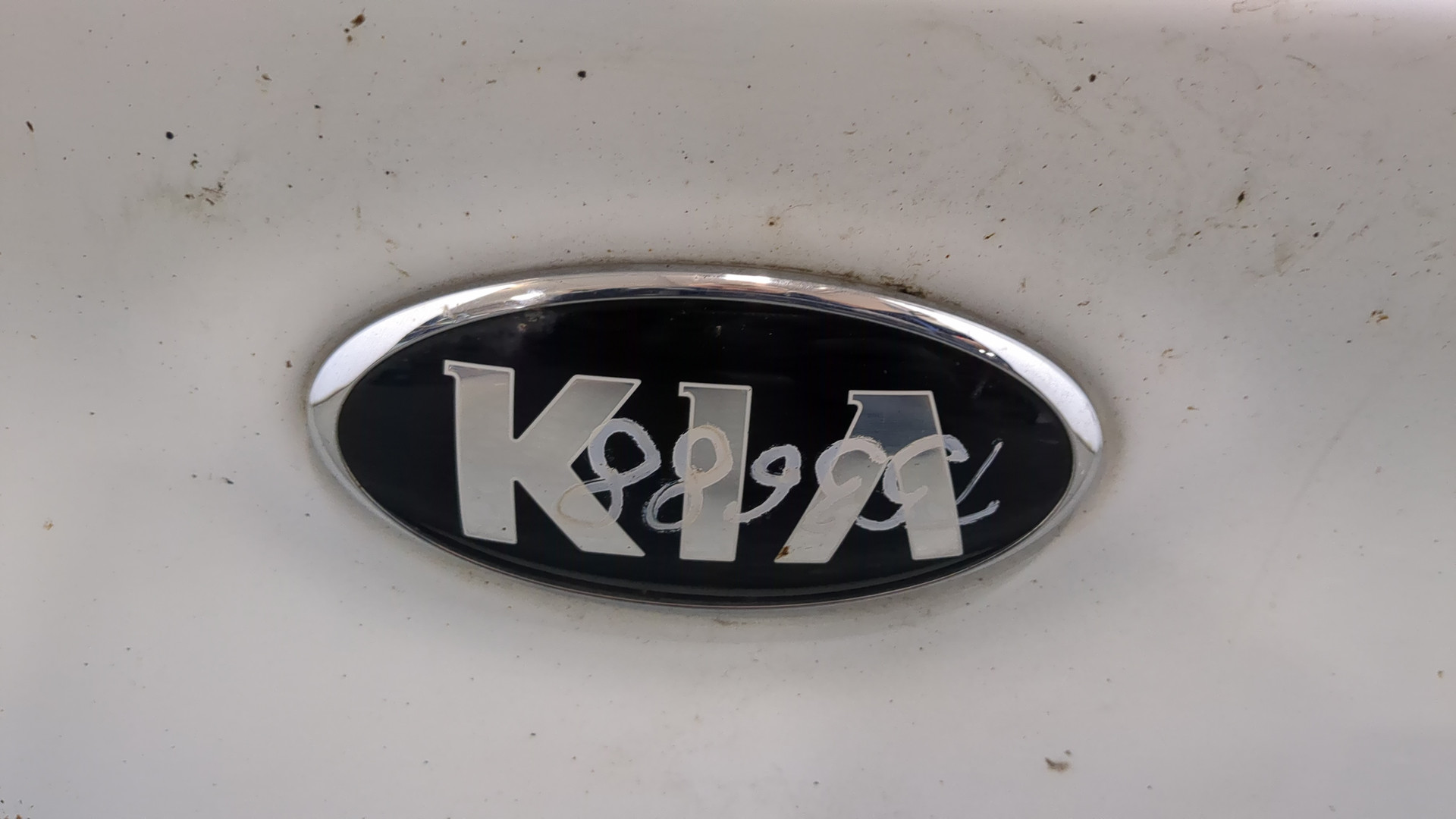 Дверь багажника