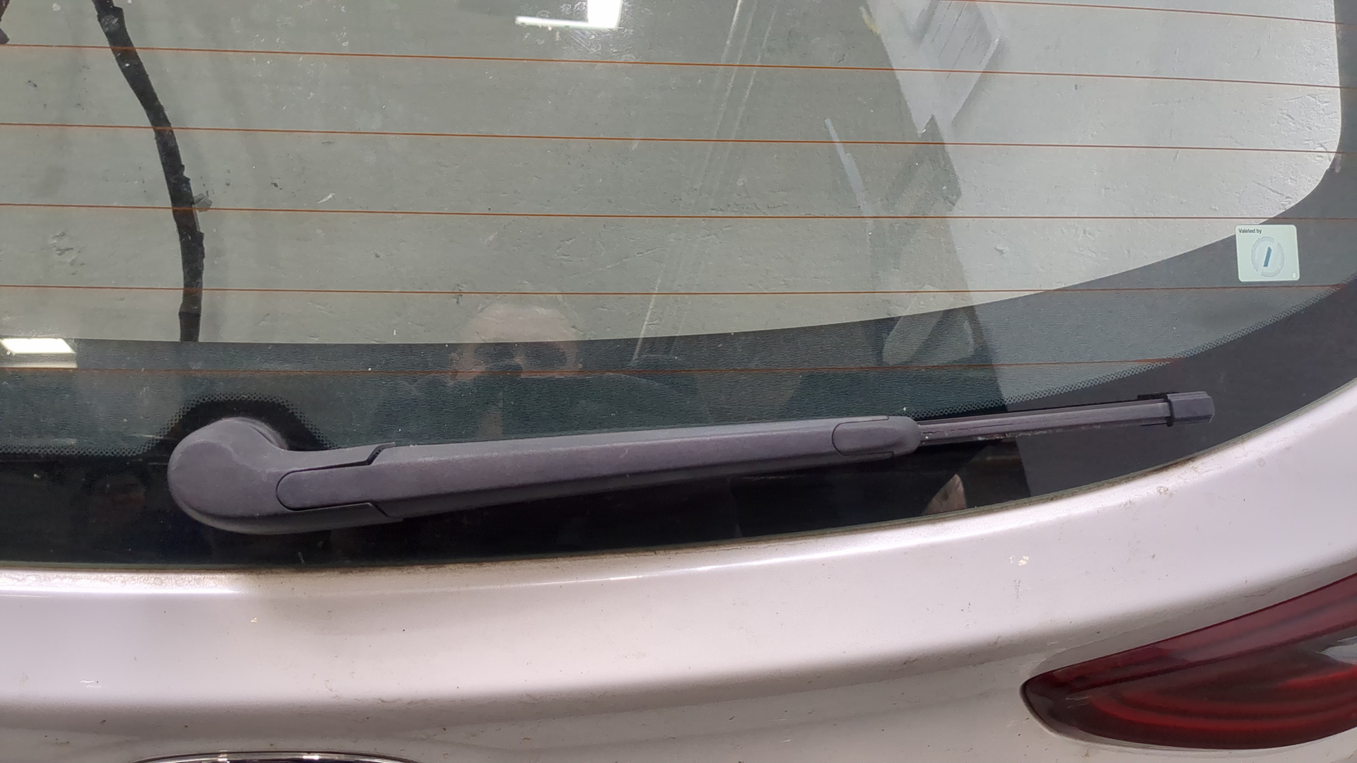 Дверь багажника