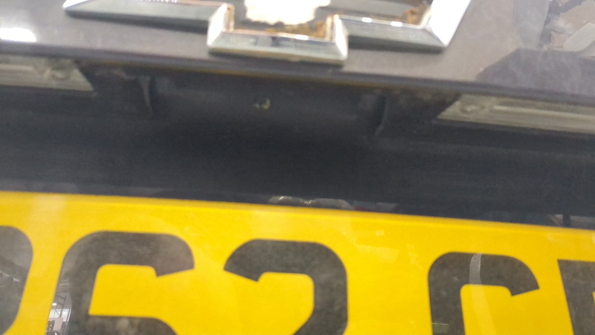 Дверь багажника