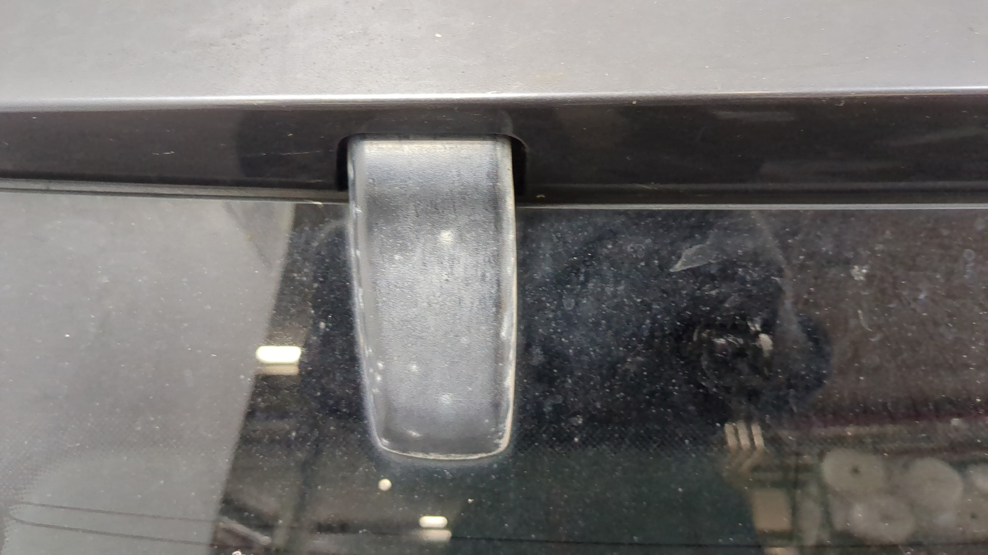 Дверь багажника