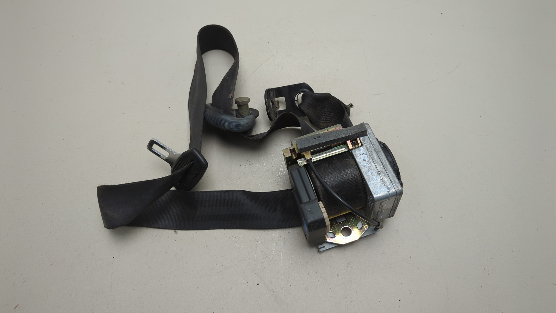 Ремень безопасности