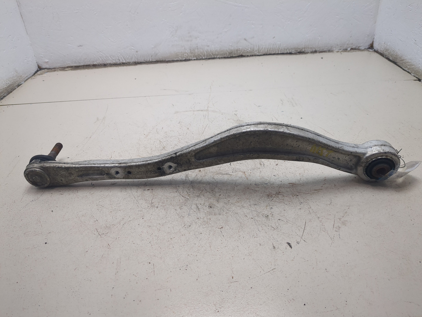 Рычаг задний правый