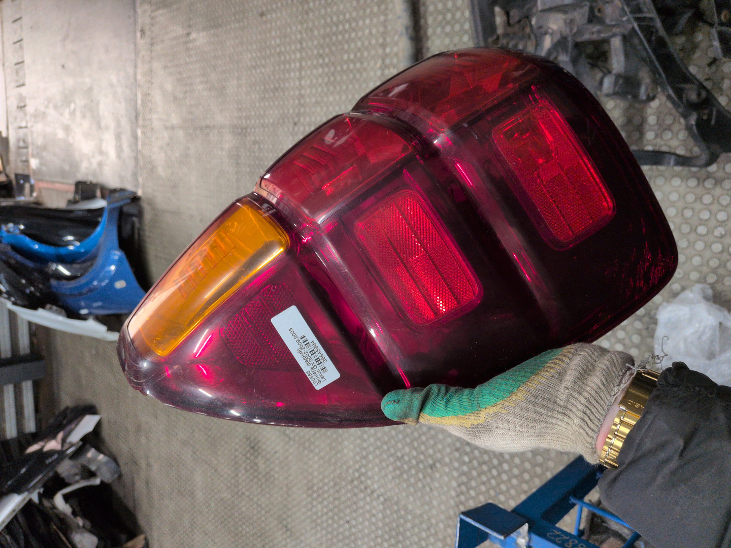 Фонарь задний левый