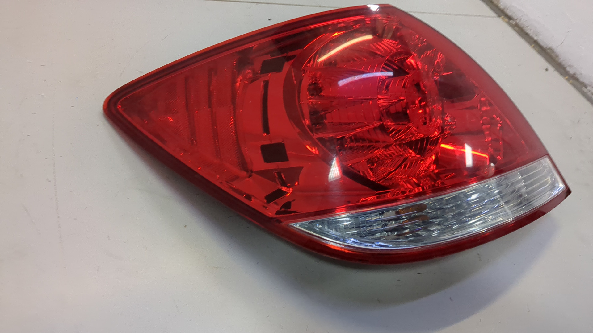 Фонарь задний левый