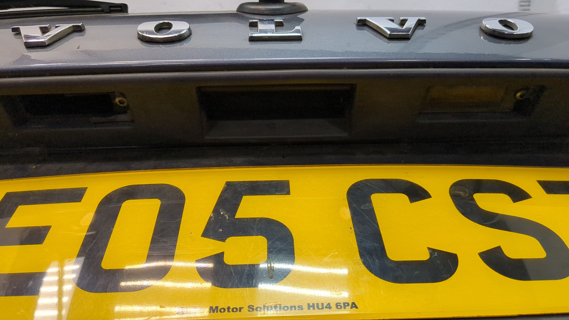 Дверь багажника