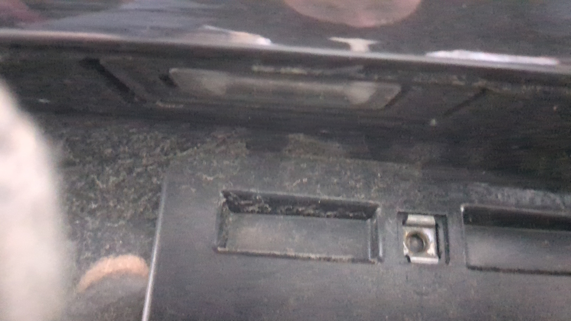 Дверь багажника