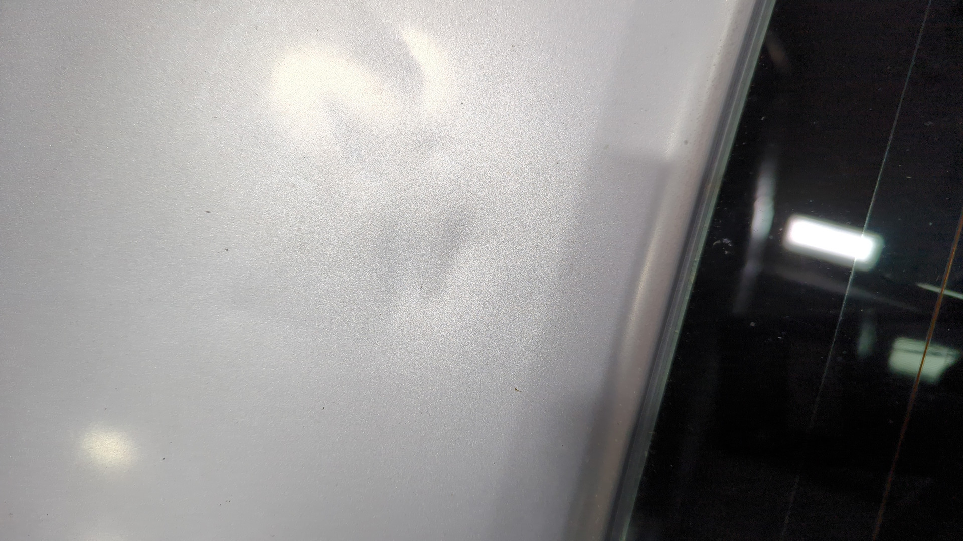 Дверь багажника