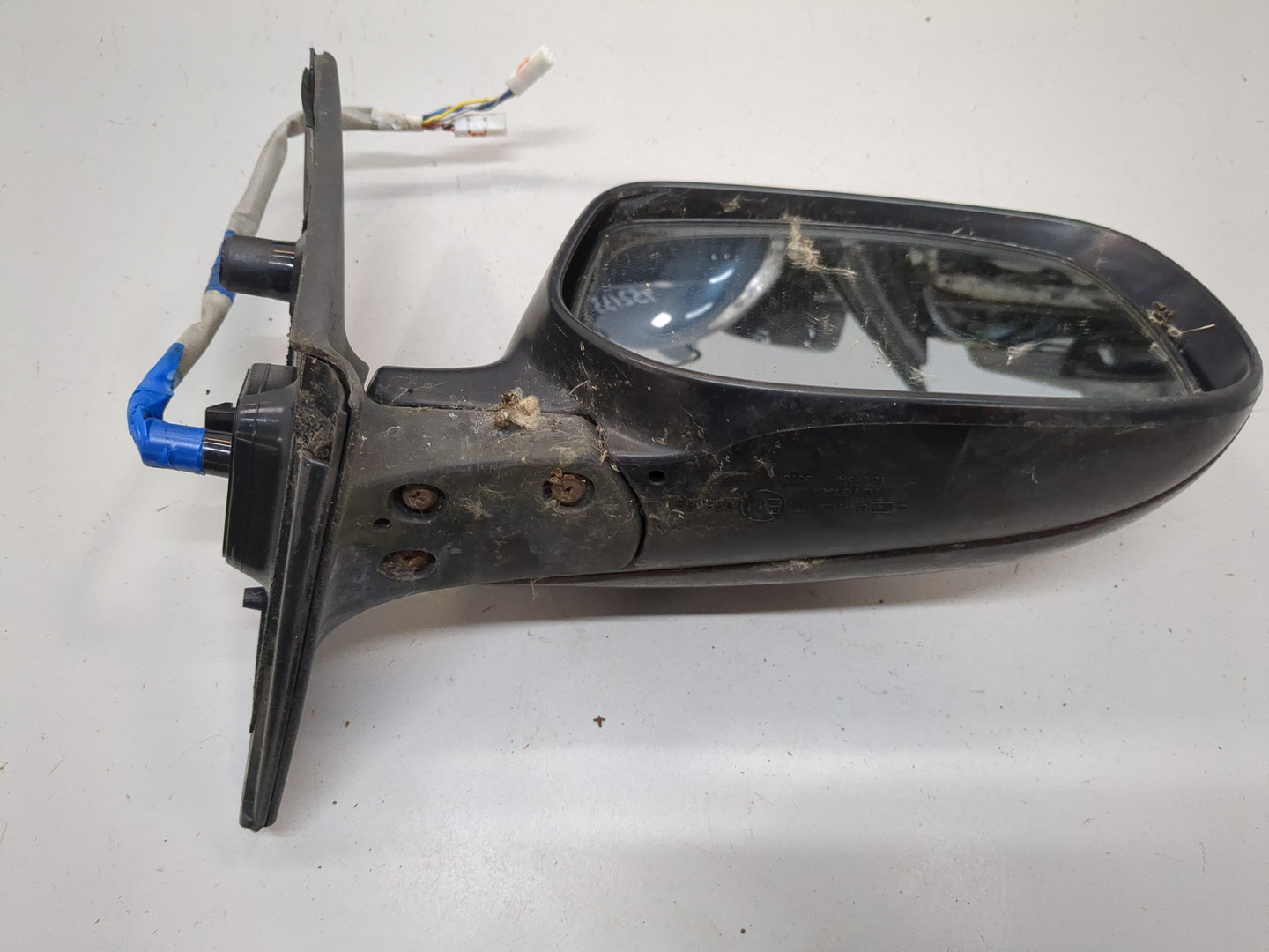 Зеркало правое электрическое