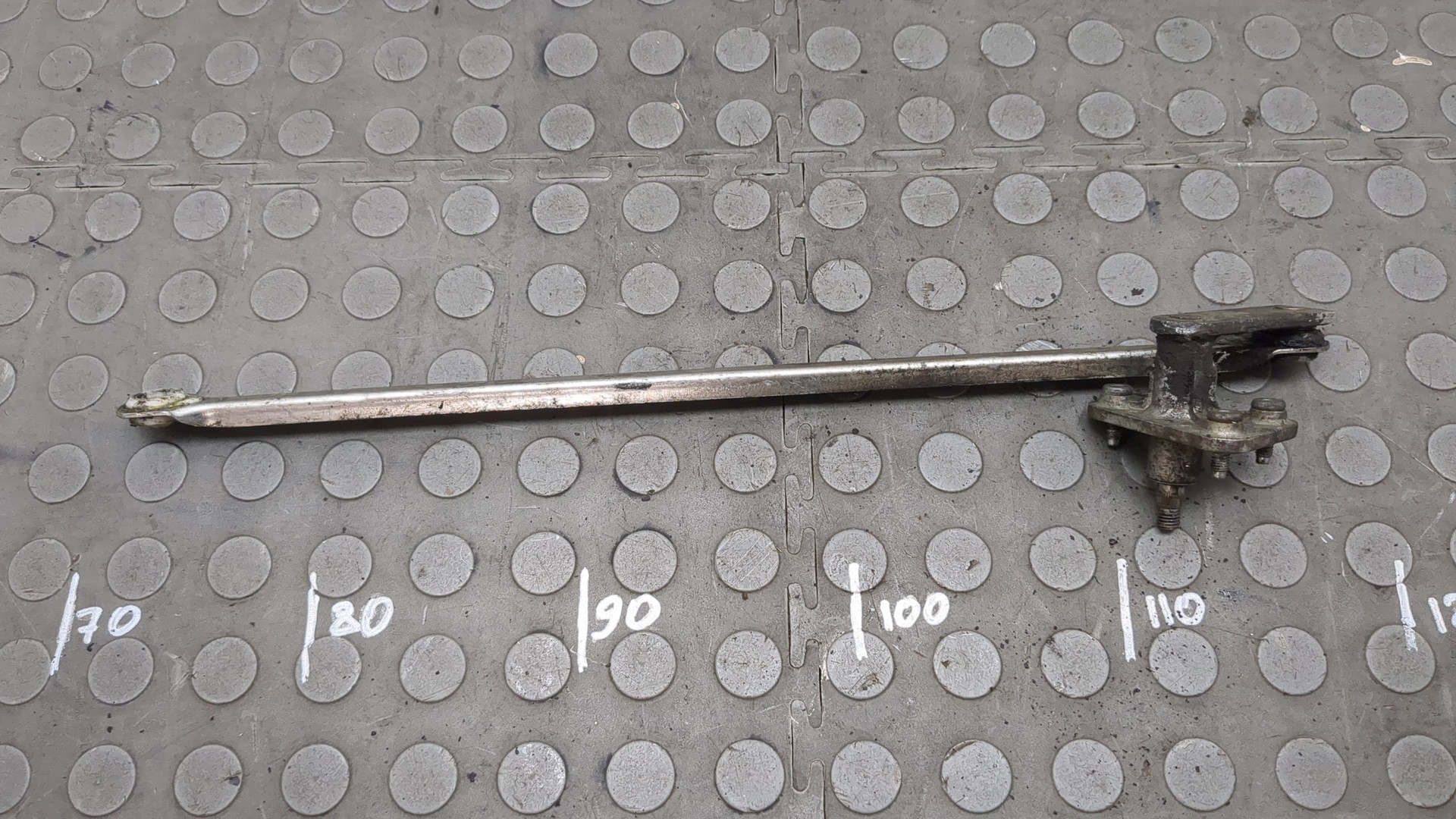 Трапеция стеклоочистителей