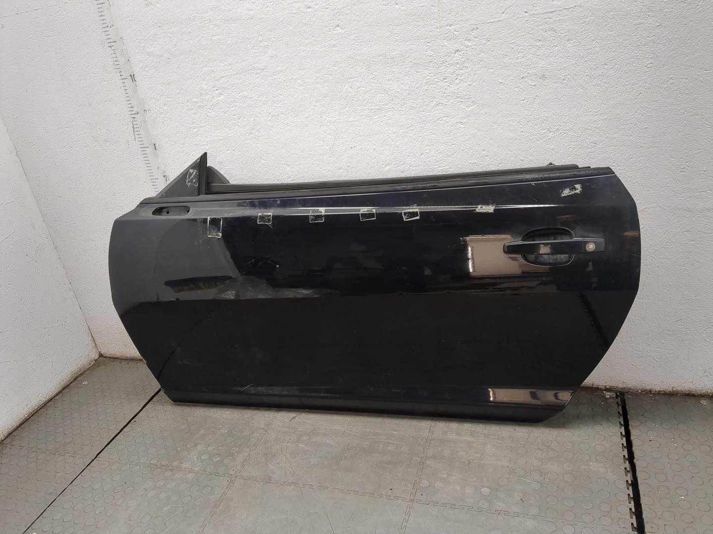 Дверь передняя левая