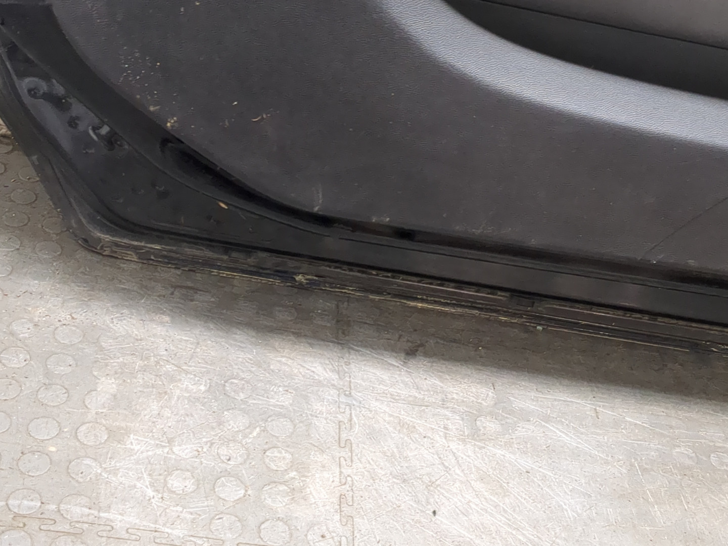 Дверь передняя левая