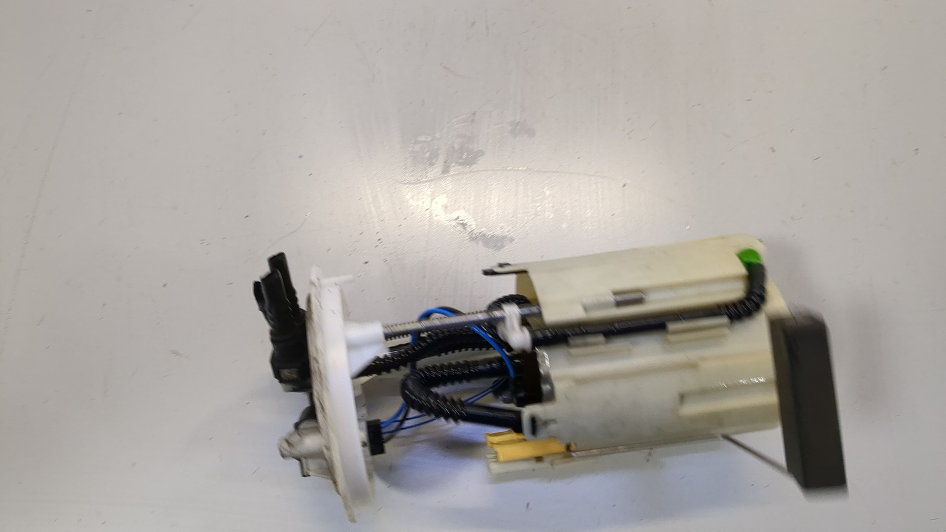 Насос топливный электрический