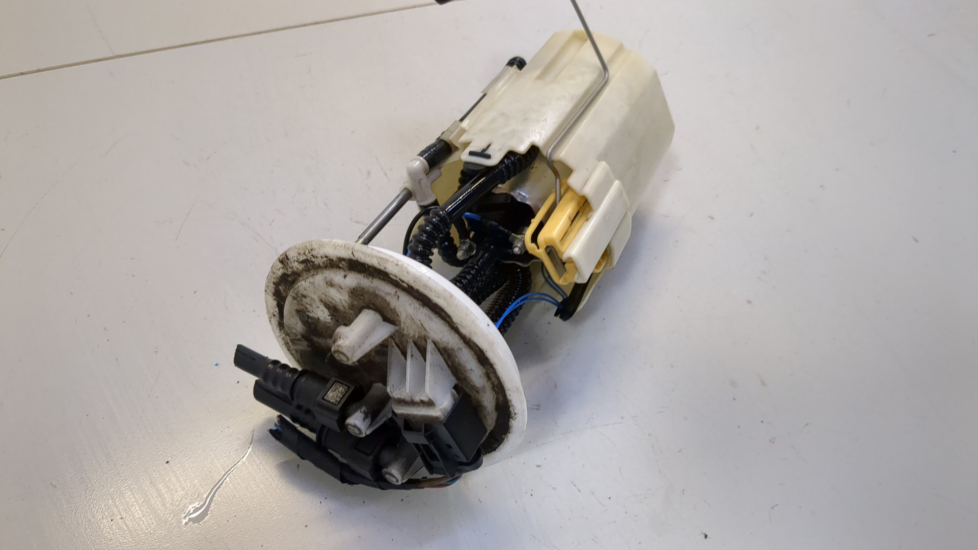 Насос топливный электрический