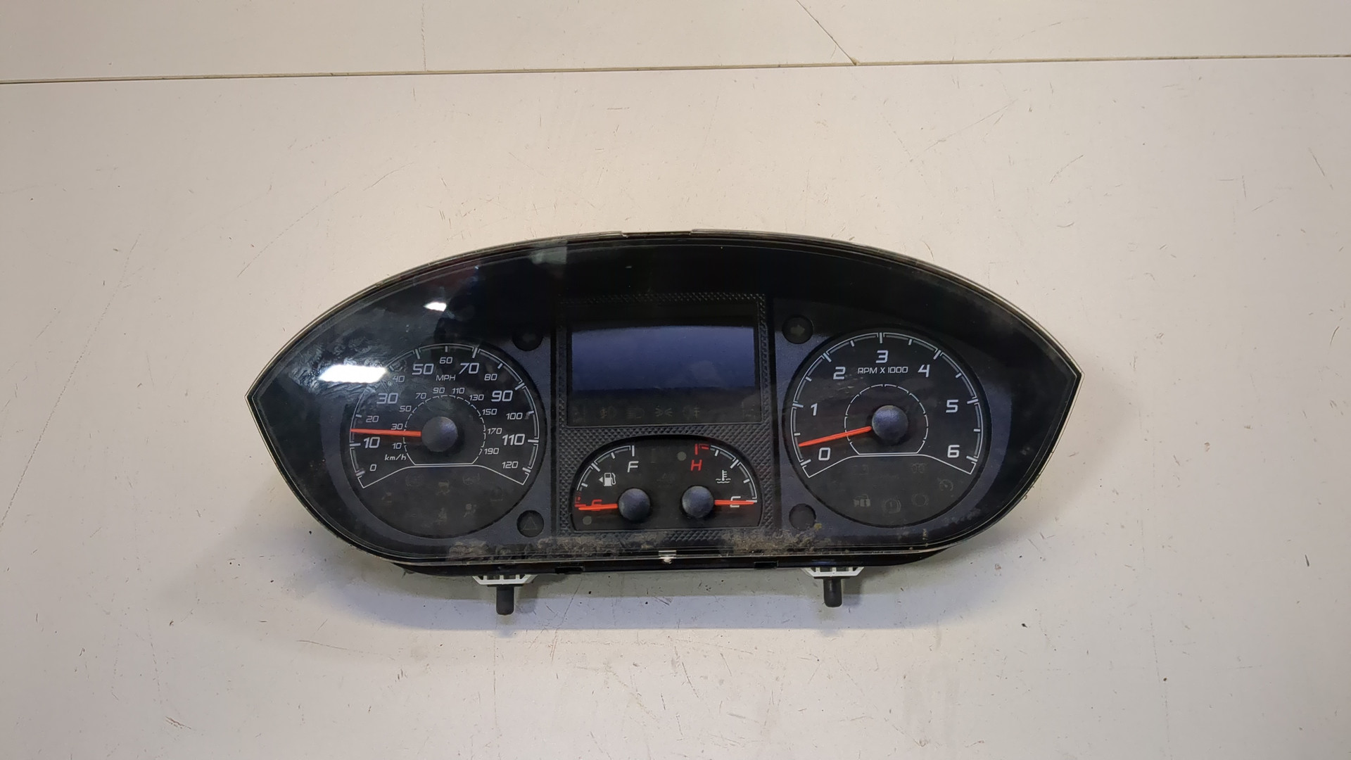 Панель приборов