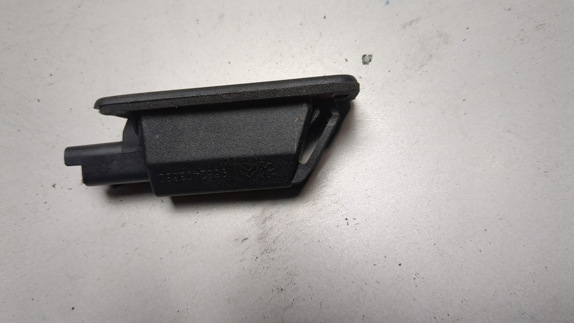 Фонарь подсветки номера