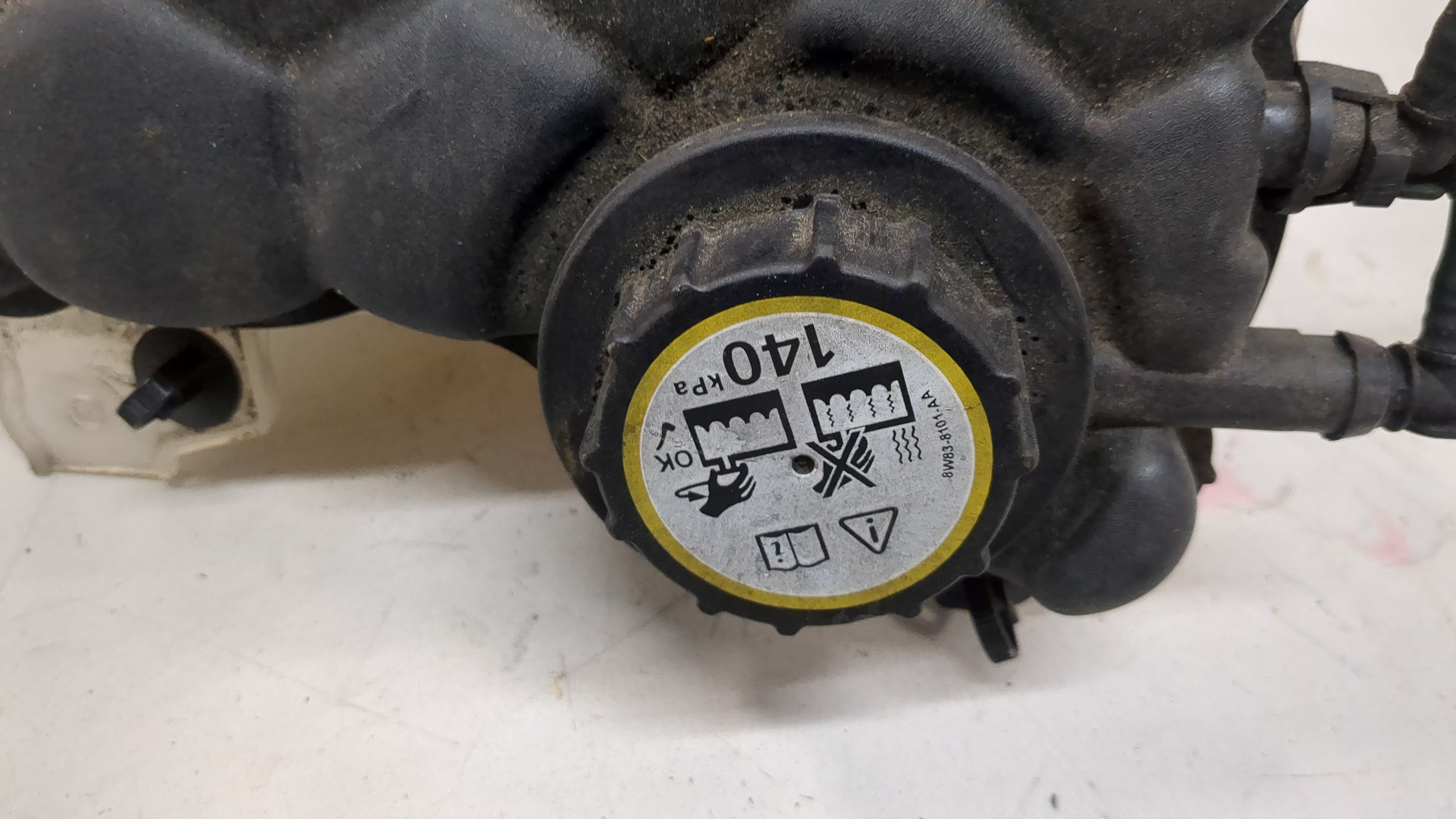 Бачок расширительный