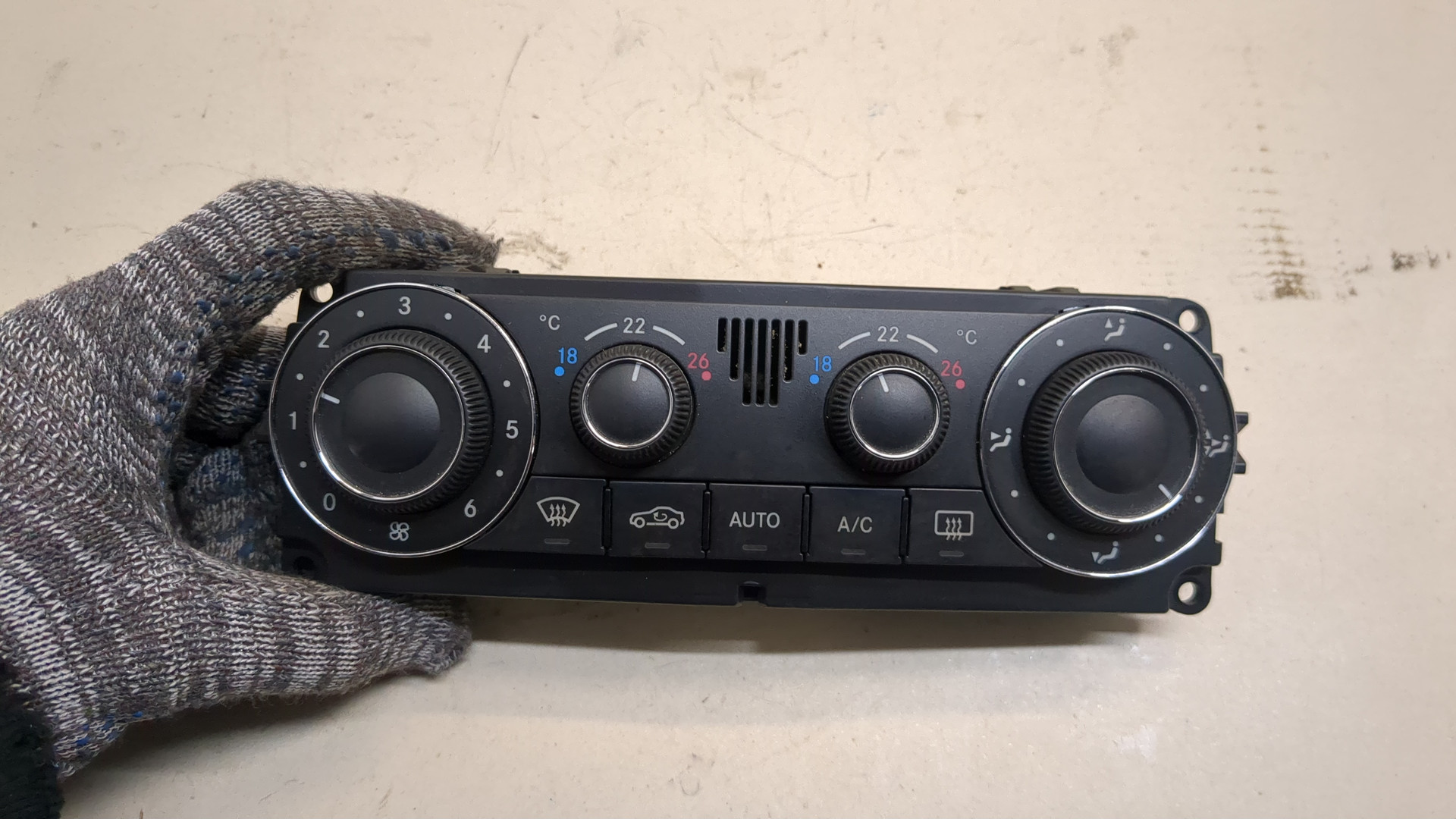 Переключатель отопителя