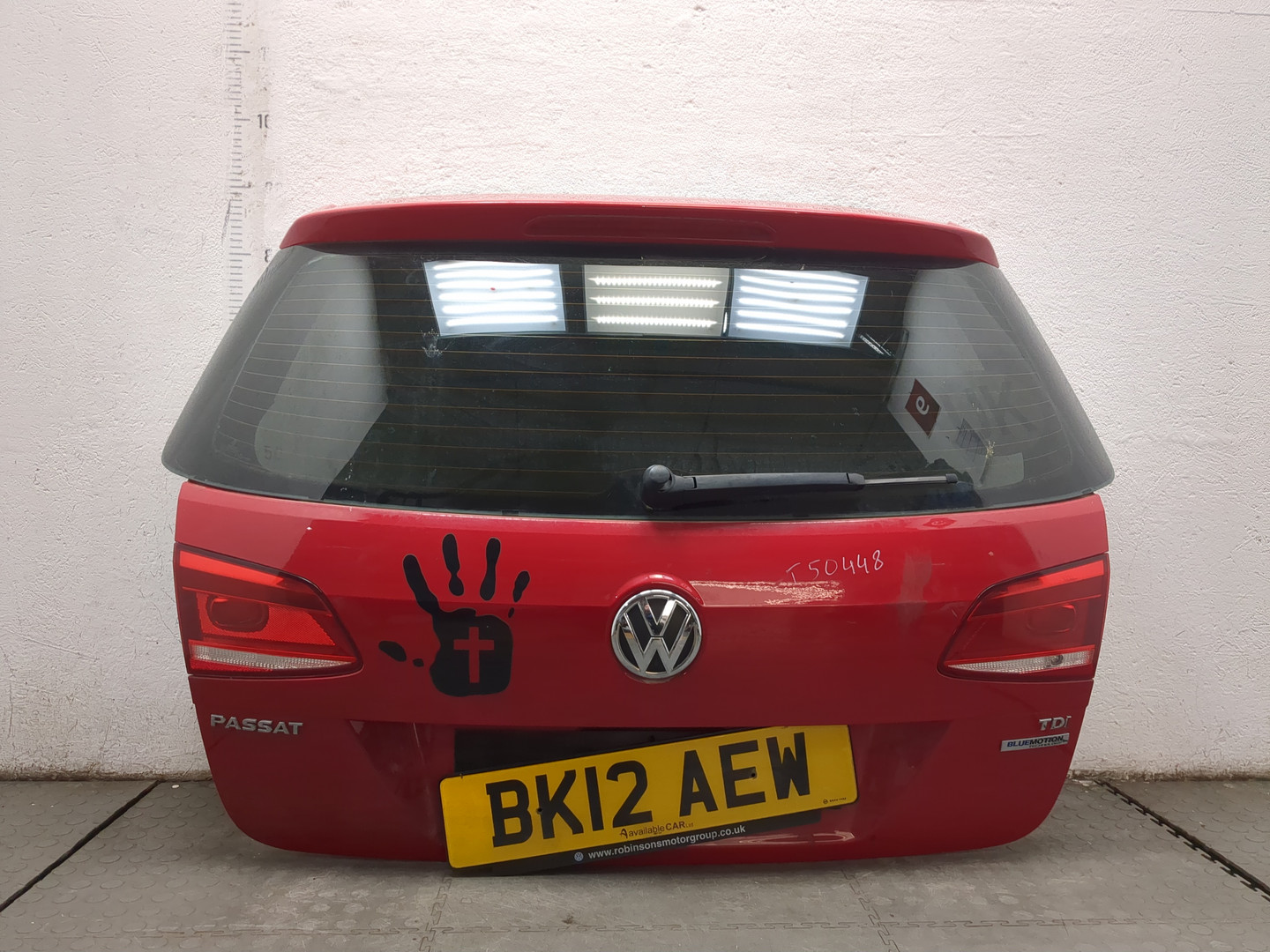 Дверь багажника