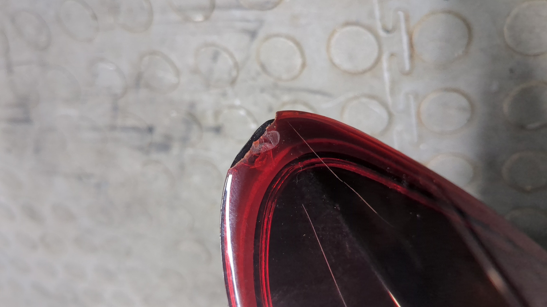 Фонарь задний правый