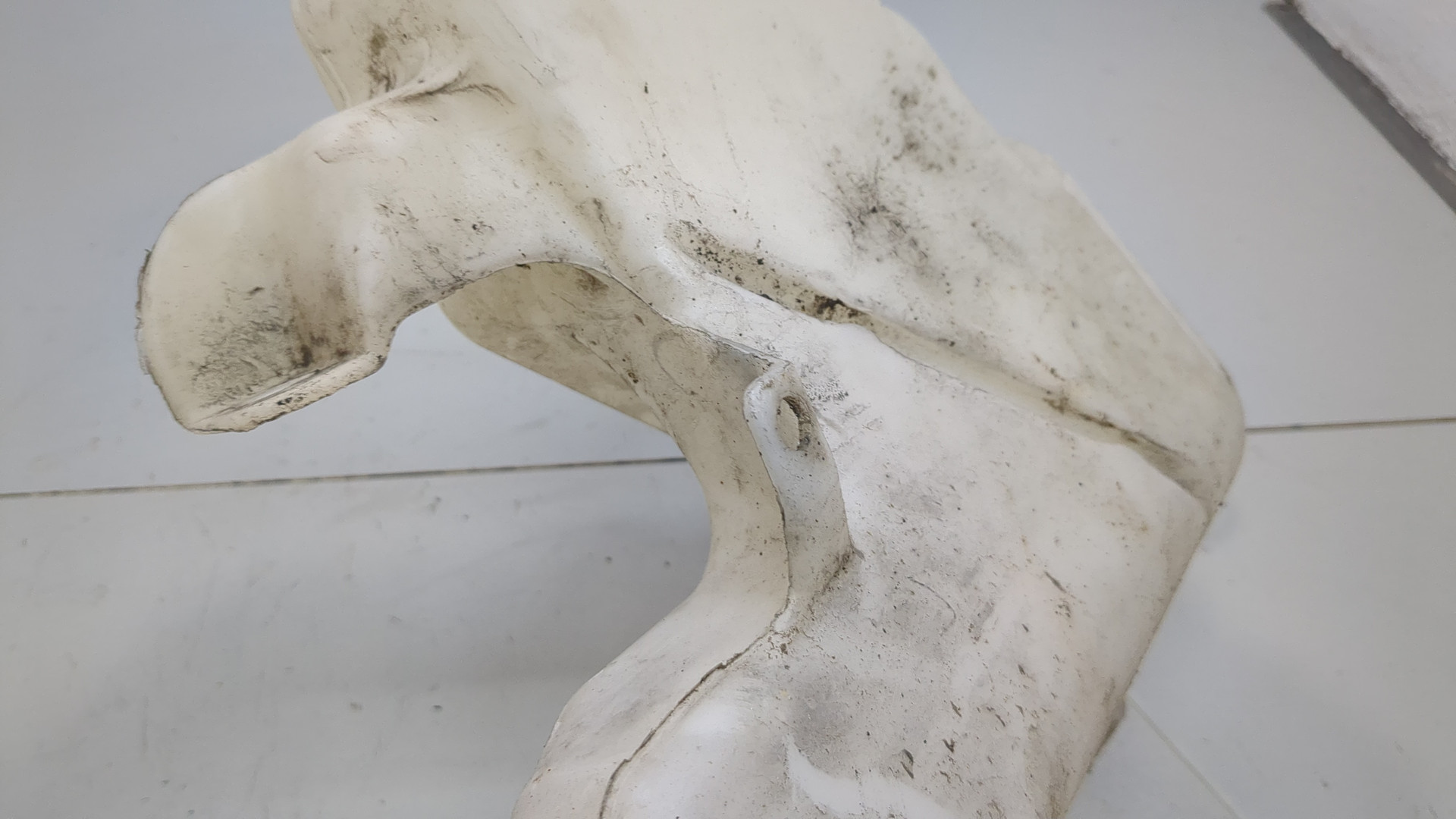 Бачок омывателя лобового стекла