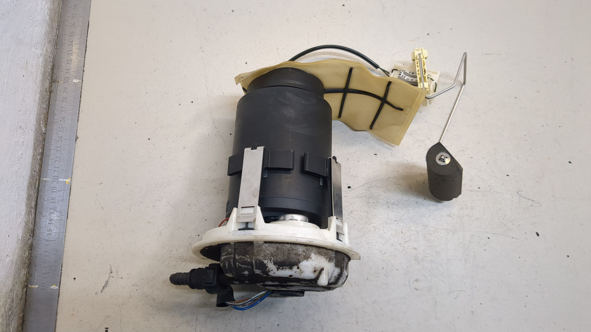 Насос топливный электрический