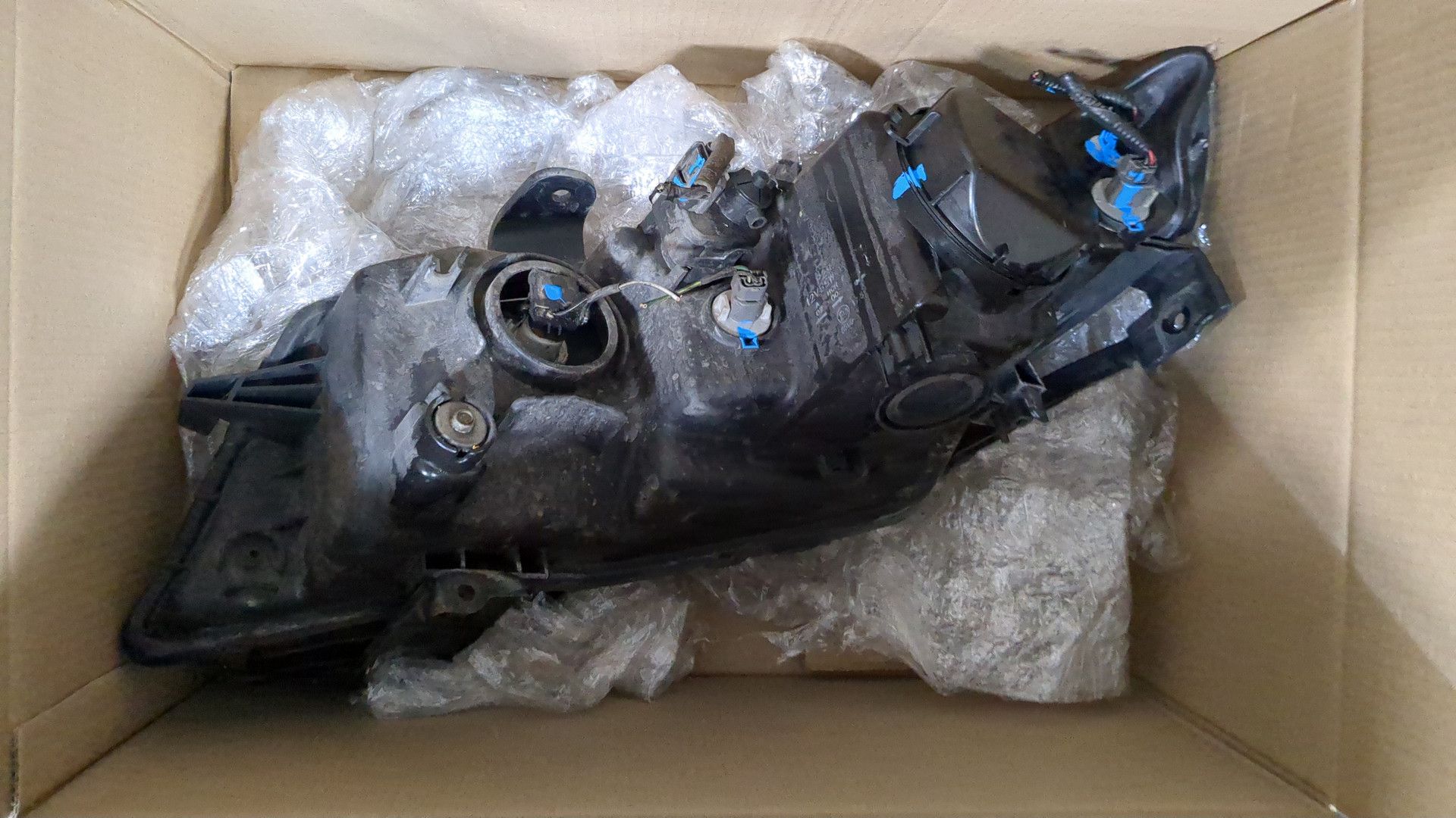 Фара правая