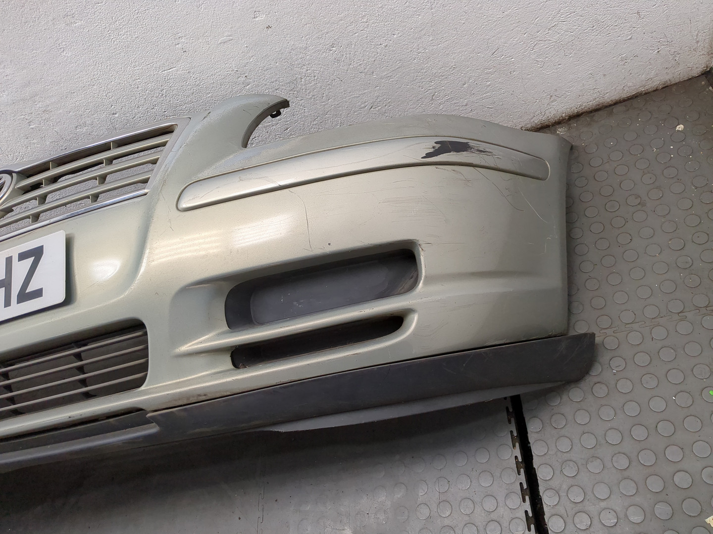 Бампер передний