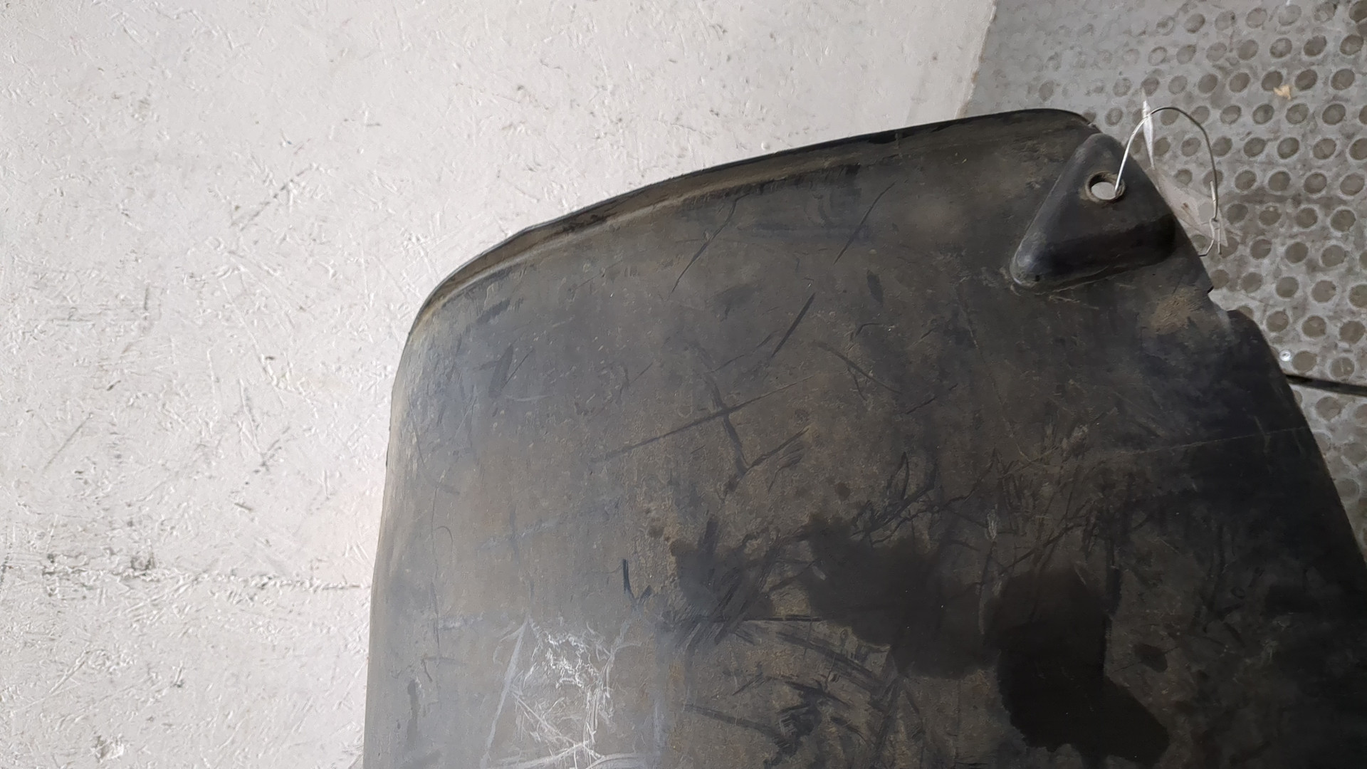 Локер передний левый