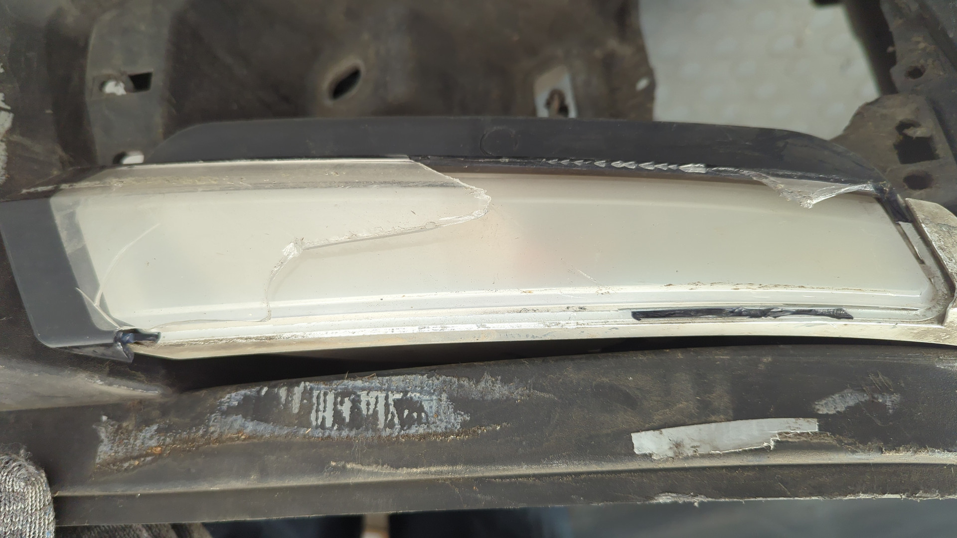 Бампер передний