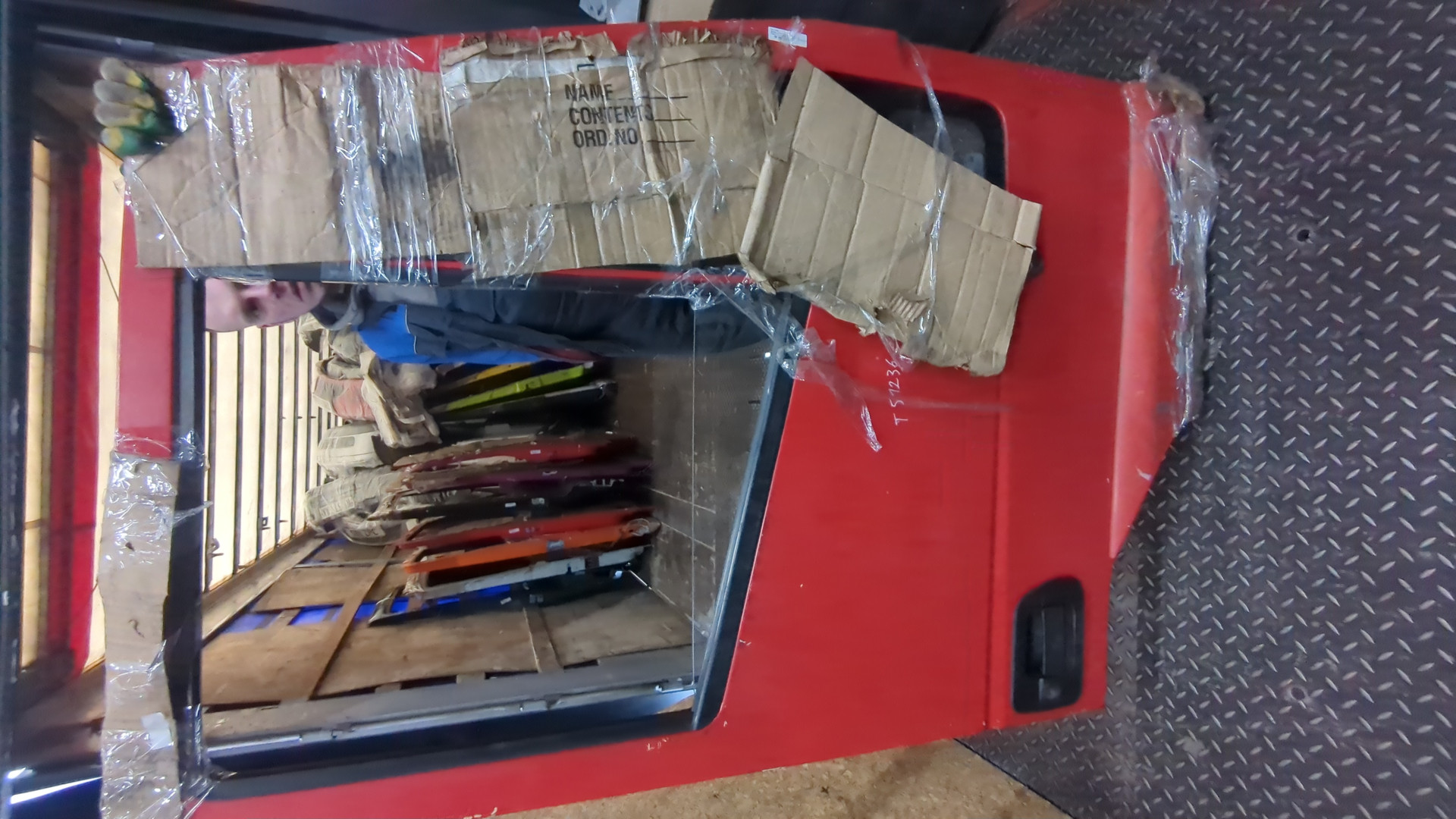 Дверь передняя правая