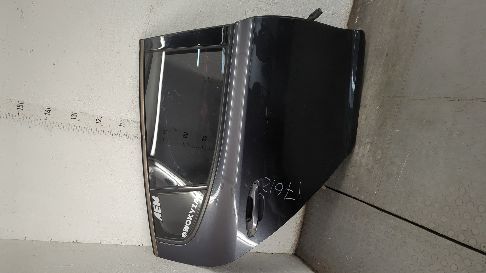 Дверь задняя правая