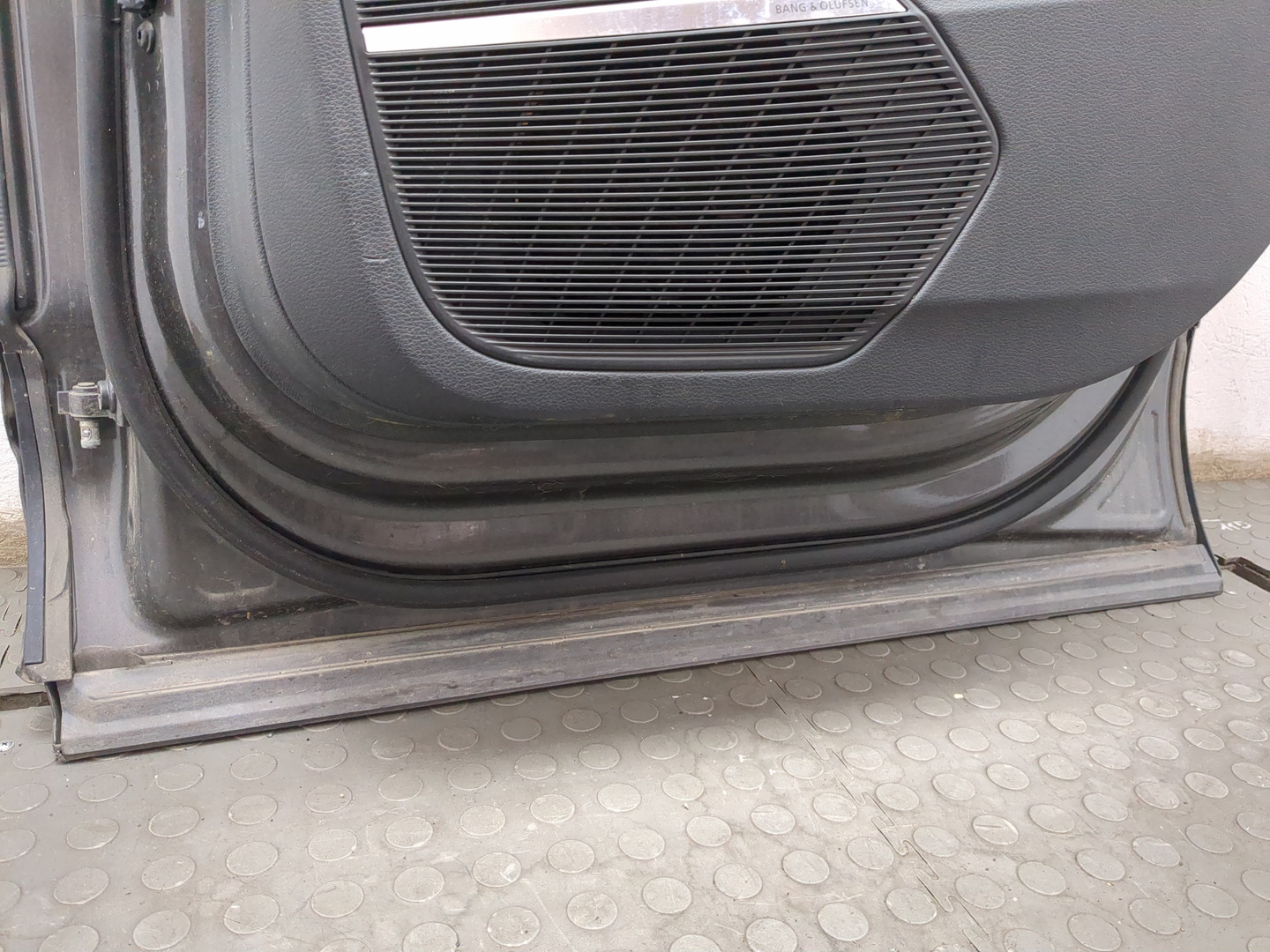 Дверь задняя правая