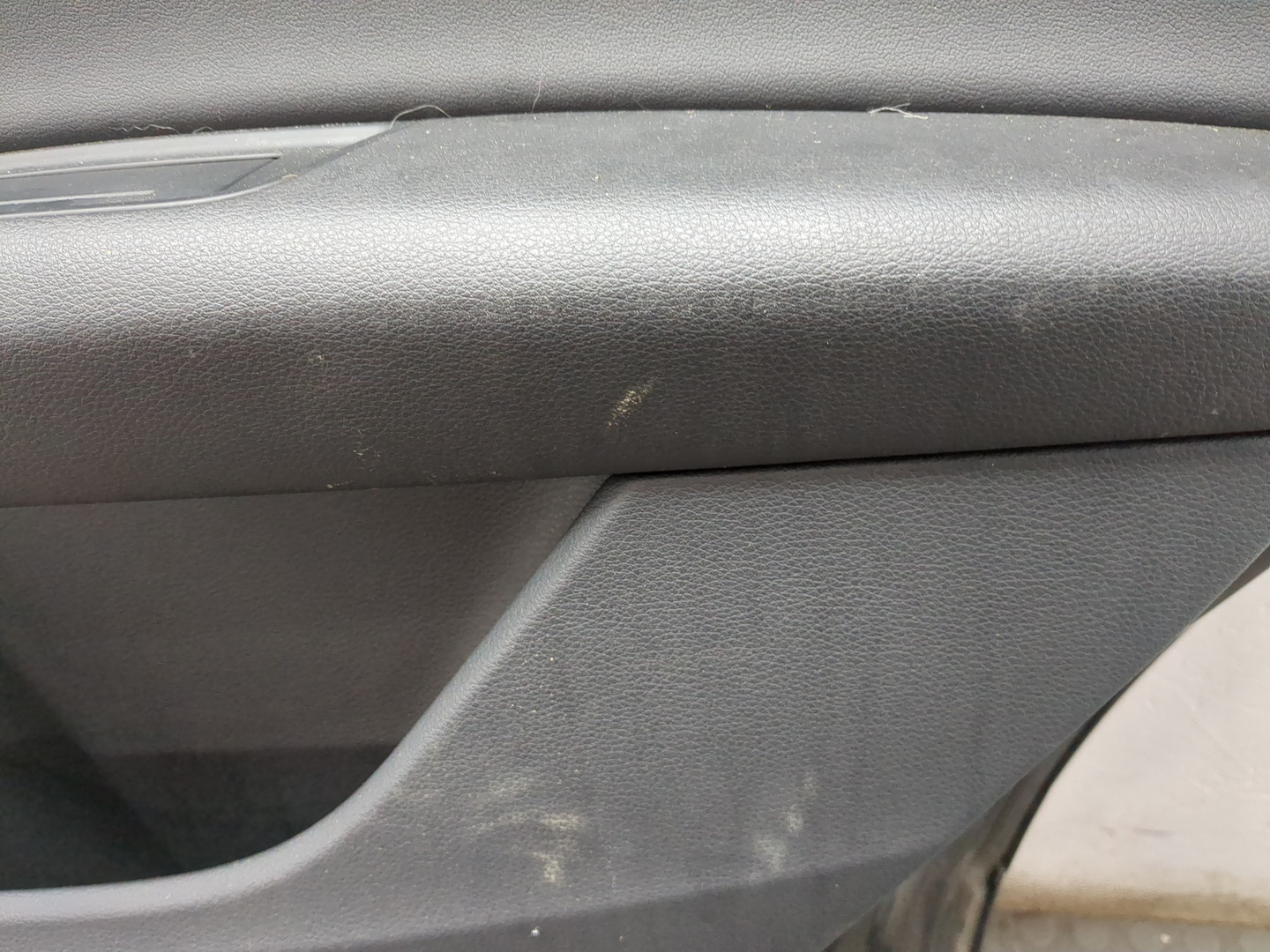 Дверь задняя правая