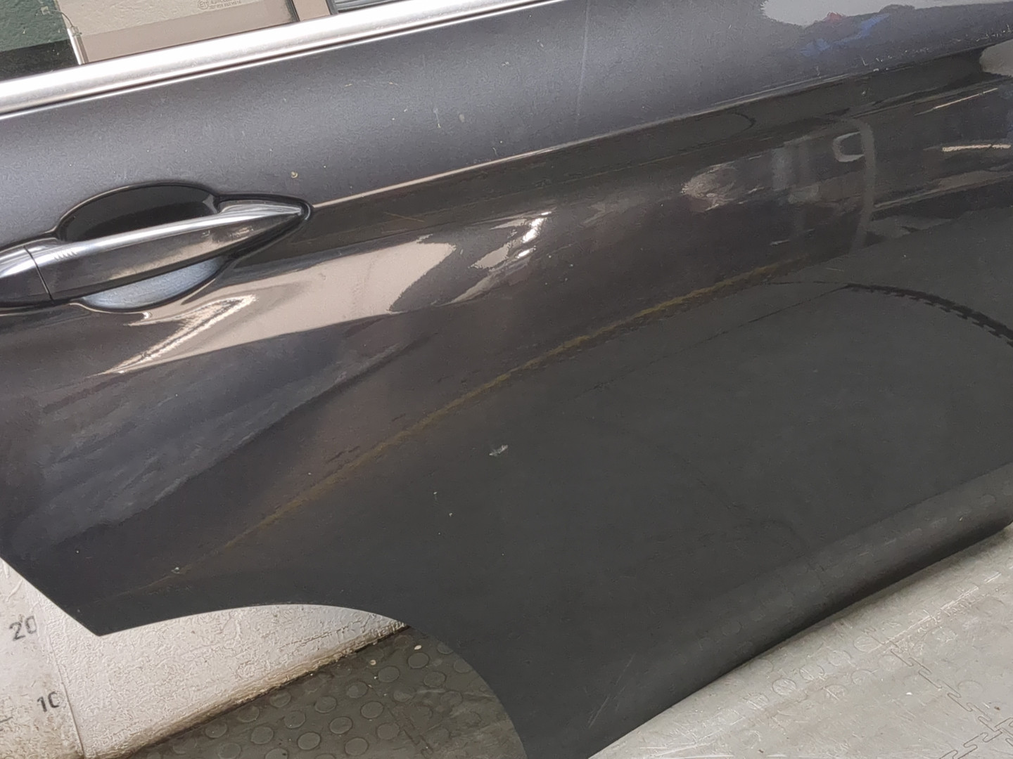 Дверь задняя правая